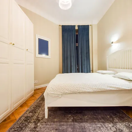 Appartement Shortstaypoland Flory